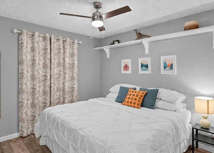 Sunstone Oasis Retreat Holiday home *